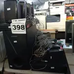 LOTE 398 - 02 APARELHOS DE DVD SENDO 01 HOME THEATER. (NO ESTADO) ATENÇÃO! FAZER A VISITAÇÃO ANTES DE ARREMATAR, NÃO SABEMOS SE FUNCIONA. LEILÃO NÃO TEM GARANTIA E NEM DEVOLUÇÃO, SUJEITO A POSSÍVEIS AVARIAS VISÍVEIS/OCULTAS E/OU AUSÊNCIA DE COMPONENTES.