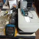 LOTE 251 - 02 IMPRESSORAS, 02 APARELHOS DE SOM, 03 SUBWOOFER, 01 MANGUEIRA DE ILUMINAÇÃO E VÁRIAS CAIXINHAS DE SOM. (NO ESTADO) ATENÇÃO! FAZER A VISITAÇÃO ANTES DE ARREMATAR, NÃO SABEMOS SE FUNCIONA. LEILÃO NÃO TEM GARANTIA E NEM DEVOLUÇÃO, SUJEITO A POSSÍVEIS AVARIAS VISÍVEIS/OCULTAS E/OU AUSÊNCIA DE COMPONENTES.