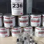 LOTE 236 - 12 LATAS DE COLA PLÁSTICA ANJO. (NO ESTADO) ATENÇÃO! FAZER A VISITAÇÃO ANTES DE ARREMATAR, NÃO SABEMOS SE FUNCIONA. LEILÃO NÃO TEM GARANTIA E NEM DEVOLUÇÃO, SUJEITO A POSSÍVEIS AVARIAS VISÍVEIS/OCULTAS E/OU AUSÊNCIA DE COMPONENTES.