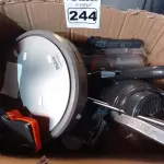 LOTE 244 - 01 ROBÔ ASPIRADOR E VÁRIOS ACESSÓRIOS PRA ASPIRADORES MARCAS E MODELOS DIVERSOS. (NO ESTADO) ATENÇÃO! FAZER A VISITAÇÃO ANTES DE ARREMATAR, NÃO SABEMOS SE FUNCIONA. LEILÃO NÃO TEM GARANTIA E NEM DEVOLUÇÃO, SUJEITO A POSSÍVEIS AVARIAS VISÍVEIS/OCULTAS E/OU AUSÊNCIA DE COMPONENTES.