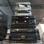 LOTE 101 - 02 APARELHOS DE SOM E 01 INSTRUMENTO MUSICAL “SURDO”. (NO ESTADO) ATENÇÃO! FAZER A VISITAÇÃO ANTES DE ARREMATAR, NÃO SABEMOS SE FUNCIONA. LEILÃO NÃO TEM GARANTIA E NEM DEVOLUÇÃO, SUJEITO A POSSÍVEIS AVARIAS VISÍVEIS/OCULTAS E/OU AUSÊNCIA DE COMPONENTES.