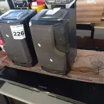 LOTE 226 - 01 TV E 02 CAIXAS DE SOM MARCAS E MODELOS DIVERSOS. (NO ESTADO) ATENÇÃO! FAZER A VISITAÇÃO ANTES DE ARREMATAR, NÃO SABEMOS SE FUNCIONA. LEILÃO NÃO TEM GARANTIA E NEM DEVOLUÇÃO, SUJEITO A POSSÍVEIS AVARIAS VISÍVEIS/OCULTAS E/OU AUSÊNCIA DE COMPONENTES.