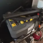 LOTE 209 - 01 ASPIRADOR DE PÓ PROFISSIONAL MARCA KARCHER SG 4/4. (NO ESTADO) ATENÇÃO! FAZER A VISITAÇÃO ANTES DE ARREMATAR, NÃO SABEMOS SE FUNCIONA. LEILÃO NÃO TEM GARANTIA E NEM DEVOLUÇÃO, SUJEITO A POSSÍVEIS AVARIAS VISÍVEIS/OCULTAS E/OU AUSÊNCIA DE COMPONENTES.