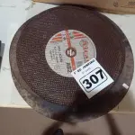 LOTE 307 - 10 DISCOS PARA SERRA DE BANCADA. (NO ESTADO) ATENÇÃO! FAZER A VISITAÇÃO ANTES DE ARREMATAR, NÃO SABEMOS SE FUNCIONA. LEILÃO NÃO TEM GARANTIA E NEM DEVOLUÇÃO, SUJEITO A POSSÍVEIS AVARIAS VISÍVEIS/OCULTAS E/OU AUSÊNCIA DE COMPONENTES.