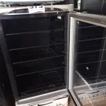 LOTE 373 - 01 ADEGA METALFRIO. (NO ESTADO) ATENÇÃO! FAZER A VISITAÇÃO ANTES DE ARREMATAR, NÃO SABEMOS SE FUNCIONA. LEILÃO NÃO TEM GARANTIA E NEM DEVOLUÇÃO, SUJEITO A POSSÍVEIS AVARIAS VISÍVEIS/OCULTAS E/OU AUSÊNCIA DE COMPONENTES.