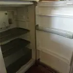 LOTE 347 - 01 GELADEIRA MARCA BRASTEMP 220V. (NO ESTADO) ATENÇÃO! FAZER A VISITAÇÃO ANTES DE ARREMATAR, NÃO SABEMOS SE FUNCIONA. LEILÃO NÃO TEM GARANTIA E NEM DEVOLUÇÃO, SUJEITO A POSSÍVEIS AVARIAS VISÍVEIS/OCULTAS E/OU AUSÊNCIA DE COMPONENTES.