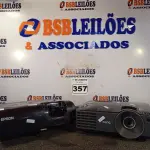 LOTE 357 - 02 PROJETORES MULTIMIDIA MARCAS BENQ/EPSON. (NO ESTADO) ATENÇÃO! FAZER A VISITAÇÃO ANTES DE ARREMATAR, NÃO SABEMOS SE FUNCIONA. LEILÃO NÃO TEM GARANTIA E NEM DEVOLUÇÃO, SUJEITO A POSSÍVEIS AVARIAS VISÍVEIS/OCULTAS E/OU AUSÊNCIA DE COMPONENTES.