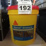 LOTE 192 - 01 BALDE DE SIKANOL ALVENARIA, ADITIVO PLASTIFICANTE PARA ARGAMASSA DE ASSENTAMENTO E REBOCO 18L. (NO ESTADO) ATENÇÃO! FAZER A VISITAÇÃO ANTES DE ARREMATAR, NÃO SABEMOS SE FUNCIONA. LEILÃO NÃO TEM GARANTIA E NEM DEVOLUÇÃO, SUJEITO A POSSÍVEIS AVARIAS VISÍVEIS/OCULTAS E/OU AUSÊNCIA DE COMPONENTES.