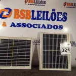 LOTE 321 - 02 PAINÉIS SOLARES 18V 10W. (NO ESTADO) ATENÇÃO! FAZER A VISITAÇÃO ANTES DE ARREMATAR, NÃO SABEMOS SE FUNCIONA. LEILÃO NÃO TEM GARANTIA E NEM DEVOLUÇÃO, SUJEITO A POSSÍVEIS AVARIAS VISÍVEIS/OCULTAS E/OU AUSÊNCIA DE COMPONENTES.