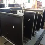 LOTE 383 - 05 MONITORES MARCAS E MODELOS DIVERSOS. (NO ESTADO) ATENÇÃO! FAZER A VISITAÇÃO ANTES DE ARREMATAR, NÃO SABEMOS SE FUNCIONA. LEILÃO NÃO TEM GARANTIA E NEM DEVOLUÇÃO, SUJEITO A POSSÍVEIS AVARIAS VISÍVEIS/OCULTAS E/OU AUSÊNCIA DE COMPONENTES.