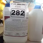 LOTE 282 - 15 LITROS DE CLOROCLEAN. (NO ESTADO) ATENÇÃO! FAZER A VISITAÇÃO ANTES DE ARREMATAR, NÃO SABEMOS SE FUNCIONA. LEILÃO NÃO TEM GARANTIA E NEM DEVOLUÇÃO, SUJEITO A POSSÍVEIS AVARIAS VISÍVEIS/OCULTAS E/OU AUSÊNCIA DE COMPONENTES.