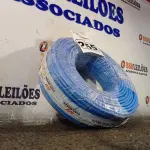 LOTE 255 - 01 ROLO DE CABO FLEXÍVEL 100M 1X10MM NA COR AZUL(NOVO). (NO ESTADO) ATENÇÃO! FAZER A VISITAÇÃO ANTES DE ARREMATAR, NÃO SABEMOS SE FUNCIONA. LEILÃO NÃO TEM GARANTIA E NEM DEVOLUÇÃO, SUJEITO A POSSÍVEIS AVARIAS VISÍVEIS/OCULTAS E/OU AUSÊNCIA DE COMPONENTES.