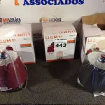 LOTE 443 - 03 LUMINÁRIAS PENDENTE SÃO PAULO. (NO ESTADO) ATENÇÃO! FAZER A VISITAÇÃO ANTES DE ARREMATAR, NÃO SABEMOS SE FUNCIONA. LEILÃO NÃO TEM GARANTIA E NEM DEVOLUÇÃO, SUJEITO A POSSÍVEIS AVARIAS VISÍVEIS/OCULTAS E/OU AUSÊNCIA DE COMPONENTES.