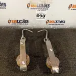 LOTE 090 - 02 SUPORTES DE AÇO PARA CARRETILHA.(NO ESTADO) ATENÇÃO! FAZER A VISITAÇÃO ANTES DE ARREMATAR, NÃO SABEMOS SE FUNCIONA. LEILÃO NÃO TEM GARANTIA E NEM DEVOLUÇÃO, SUJEITO A POSSÍVEIS AVARIAS VISÍVEIS/OCULTAS E/OU AUSÊNCIA DE COMPONENTES.