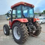 LOTE 563 - 01 TRATOR AGRALE 575 4X4, ANO 2016, AR CONDICIONADO GELANDO, PNEUS BONS, MOTOR MWM 4 CILINDROS, HORIMETRO 3.800 HORAS, FALTA VIDRO DAS 2 PORTAS (NO ESTADO) (RETIRADA EM GOIÂNIA)(AGENDAR VISTORIA EM GOIÂNIA¨. 61-08153-0503 JÚNIOR)
