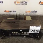 LOTE 084 - 01 AMPLIFICADOR DE ÁUDIO POWER RTL400.(NO ESTADO) ATENÇÃO! FAZER A VISITAÇÃO ANTES DE ARREMATAR, NÃO SABEMOS SE FUNCIONA. LEILÃO NÃO TEM GARANTIA E NEM DEVOLUÇÃO, SUJEITO A POSSÍVEIS AVARIAS VISÍVEIS/OCULTAS E/OU AUSÊNCIA DE COMPONENTES.