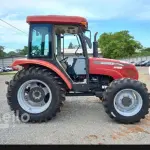 LOTE 563 - 01 TRATOR AGRALE 575 4X4, ANO 2016, AR CONDICIONADO GELANDO, PNEUS BONS, MOTOR MWM 4 CILINDROS, HORIMETRO 3.800 HORAS, FALTA VIDRO DAS 2 PORTAS (NO ESTADO) (RETIRADA EM GOIÂNIA)(AGENDAR VISTORIA EM GOIÂNIA¨. 61-08153-0503 JÚNIOR)