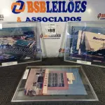 LOTE 088 - 03 QUADROS DECORATIVOS. (NO ESTADO) ATENÇÃO! FAZER A VISITAÇÃO ANTES DE ARREMATAR, NÃO SABEMOS SE FUNCIONA. LEILÃO NÃO TEM GARANTIA E NEM DEVOLUÇÃO, SUJEITO A POSSÍVEIS AVARIAS VISÍVEIS/OCULTAS E/OU AUSÊNCIA DE COMPONENTES.