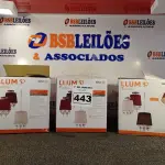 LOTE 443 - 03 LUMINÁRIAS PENDENTE SÃO PAULO. (NO ESTADO) ATENÇÃO! FAZER A VISITAÇÃO ANTES DE ARREMATAR, NÃO SABEMOS SE FUNCIONA. LEILÃO NÃO TEM GARANTIA E NEM DEVOLUÇÃO, SUJEITO A POSSÍVEIS AVARIAS VISÍVEIS/OCULTAS E/OU AUSÊNCIA DE COMPONENTES.