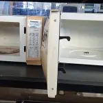 LOTE 507 - 02 MICRO-ONDAS MARCAS E MODELOS DIVERSOS. (NO ESTADO) ATENÇÃO! FAZER A VISITAÇÃO ANTES DE ARREMATAR, NÃO SABEMOS SE FUNCIONA. LEILÃO NÃO TEM GARANTIA E NEM DEVOLUÇÃO, SUJEITO A POSSÍVEIS AVARIAS VISÍVEIS/OCULTAS E/OU AUSÊNCIA DE COMPONENTES.