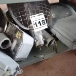 LOTE 118 - 05 LUMINÁRIAS DE POSTE. (NO ESTADO) ATENÇÃO! FAZER A VISITAÇÃO ANTES DE ARREMATAR, NÃO SABEMOS SE FUNCIONA. LEILÃO NÃO TEM GARANTIA E NEM DEVOLUÇÃO, SUJEITO A POSSÍVEIS AVARIAS VISÍVEIS/OCULTAS E/OU AUSÊNCIA DE COMPONENTES.