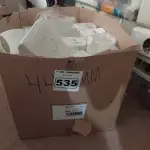 LOTE 535 - 01 LOTE COM VÁRIOS DISPENSE PARA SABONETE. (NO ESTADO) ATENÇÃO! FAZER A VISITAÇÃO ANTES DE ARREMATAR, NÃO SABEMOS SE FUNCIONA. LEILÃO NÃO TEM GARANTIA E NEM DEVOLUÇÃO, SUJEITO A POSSÍVEIS AVARIAS VISÍVEIS/OCULTAS E/OU AUSÊNCIA DE COMPONENTES.