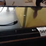 LOTE 505 - 01 TV LG 42” POL. (NO ESTADO) ATENÇÃO! FAZER A VISITAÇÃO ANTES DE ARREMATAR, NÃO SABEMOS SE FUNCIONA. LEILÃO NÃO TEM GARANTIA E NEM DEVOLUÇÃO, SUJEITO A POSSÍVEIS AVARIAS VISÍVEIS/OCULTAS E/OU AUSÊNCIA DE COMPONENTES.