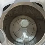 LOTE 460 - 01 MÁQUINA DE LAVAR MARCA CÔNSUL 15KG 220V. (NO ESTADO) ATENÇÃO! FAZER A VISITAÇÃO ANTES DE ARREMATAR, NÃO SABEMOS SE FUNCIONA. LEILÃO NÃO TEM GARANTIA E NEM DEVOLUÇÃO, SUJEITO A POSSÍVEIS AVARIAS VISÍVEIS/OCULTAS E/OU AUSÊNCIA DE COMPONENTES.