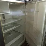 LOTE 457 - 01 GELADEIRA MARCA ELECTROLUX 220V. (NO ESTADO) ATENÇÃO! FAZER A VISITAÇÃO ANTES DE ARREMATAR, NÃO SABEMOS SE FUNCIONA. LEILÃO NÃO TEM GARANTIA E NEM DEVOLUÇÃO, SUJEITO A POSSÍVEIS AVARIAS VISÍVEIS/OCULTAS E/OU AUSÊNCIA DE COMPONENTES.