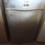 LOTE 438 - 01 GELADEIRA MARCA BOSCH 220V. (NO ESTADO) ATENÇÃO! FAZER A VISITAÇÃO ANTES DE ARREMATAR, NÃO SABEMOS SE FUNCIONA. LEILÃO NÃO TEM GARANTIA E NEM DEVOLUÇÃO, SUJEITO A POSSÍVEIS AVARIAS VISÍVEIS/OCULTAS E/OU AUSÊNCIA DE COMPONENTES.