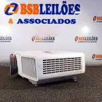 LOTE 035 - 01 PROJETOR MARCA EPSON. (NO ESTADO) ATENÇÃO! FAZER A VISITAÇÃO ANTES DE ARREMATAR, NÃO SABEMOS SE FUNCIONA. LEILÃO NÃO TEM GARANTIA E NEM DEVOLUÇÃO, SUJEITO A POSSÍVEIS AVARIAS VISÍVEIS/OCULTAS E/OU AUSÊNCIA DE COMPONENTES.