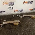 LOTE 090 - 02 SUPORTES DE AÇO PARA CARRETILHA.(NO ESTADO) ATENÇÃO! FAZER A VISITAÇÃO ANTES DE ARREMATAR, NÃO SABEMOS SE FUNCIONA. LEILÃO NÃO TEM GARANTIA E NEM DEVOLUÇÃO, SUJEITO A POSSÍVEIS AVARIAS VISÍVEIS/OCULTAS E/OU AUSÊNCIA DE COMPONENTES.