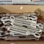 LOTE 110 - 01 LOTE COM VÁRIOS ESTICADORES PARA CABO DO AÇO. (NO ESTADO) ATENÇÃO! FAZER A VISITAÇÃO ANTES DE ARREMATAR, NÃO SABEMOS SE FUNCIONA. LEILÃO NÃO TEM GARANTIA E NEM DEVOLUÇÃO, SUJEITO A POSSÍVEIS AVARIAS VISÍVEIS/OCULTAS E/OU AUSÊNCIA DE COMPONENTES.