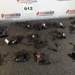 LOTE 012 - 01 LOTE COM 13 MINE CÂMERAS DIVERSAS. (NO ESTADO) ATENÇÃO! FAZER A VISITAÇÃO ANTES DE ARREMATAR, NÃO SABEMOS SE FUNCIONA. LEILÃO NÃO TEM GARANTIA E NEM DEVOLUÇÃO, SUJEITO A POSSÍVEIS AVARIAS VISÍVEIS/OCULTAS E/OU AUSÊNCIA DE COMPONENTES.