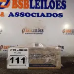 LOTE 111 - 01 LOTE COM APROXIMADAMENTE 80 LÂMPADAS DICROICA 1W 220V. (NO ESTADO) ATENÇÃO! FAZER A VISITAÇÃO ANTES DE ARREMATAR, NÃO SABEMOS SE FUNCIONA. LEILÃO NÃO TEM GARANTIA E NEM DEVOLUÇÃO, SUJEITO A POSSÍVEIS AVARIAS VISÍVEIS/OCULTAS E/OU AUSÊNCIA DE COMPONENTES.