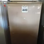 LOTE 440 - 01 GELADEIRA MARCA CÔNSUL 220V. (NO ESTADO) ATENÇÃO! FAZER A VISITAÇÃO ANTES DE ARREMATAR, NÃO SABEMOS SE FUNCIONA. LEILÃO NÃO TEM GARANTIA E NEM DEVOLUÇÃO, SUJEITO A POSSÍVEIS AVARIAS VISÍVEIS/OCULTAS E/OU AUSÊNCIA DE COMPONENTES.