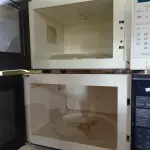 LOTE 484 - 02 MICRO-ONDAS MARCAS E MODELOS DIVERSOS. (NO ESTADO) ATENÇÃO! FAZER A VISITAÇÃO ANTES DE ARREMATAR, NÃO SABEMOS SE FUNCIONA. LEILÃO NÃO TEM GARANTIA E NEM DEVOLUÇÃO, SUJEITO A POSSÍVEIS AVARIAS VISÍVEIS/OCULTAS E/OU AUSÊNCIA DE COMPONENTES.