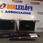 LOTE 550 - 02 NOTEBOOK’S MARCAS E MODELOS DIVERSOS. (NO ESTADO) ATENÇÃO! FAZER A VISITAÇÃO ANTES DE ARREMATAR, NÃO SABEMOS SE FUNCIONA. LEILÃO NÃO TEM GARANTIA E NEM DEVOLUÇÃO, SUJEITO A POSSÍVEIS AVARIAS VISÍVEIS/OCULTAS E/OU AUSÊNCIA DE COMPONENTES.