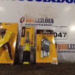 LOTE 047 - 01 KIT CHAVE ALLEN 09 PEÇS, 01 CHAVE COM 06 PONTAS INTERCAMBIÁVEL E 01 DESCASCADOR DE FIO. (NOVO) (NO ESTADO) ATENÇÃO! FAZER A VISITAÇÃO ANTES DE ARREMATAR, NÃO SABEMOS SE FUNCIONA. LEILÃO NÃO TEM GARANTIA E NEM DEVOLUÇÃO, SUJEITO A POSSÍVEIS AVARIAS VISÍVEIS/OCULTAS E/OU AUSÊNCIA DE COMPONENTES.