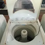 LOTE 465 - 01 MÁQUINA DE LAVAR MARCA CÔNSUL PRATICE 6KG. (NO ESTADO) ATENÇÃO! FAZER A VISITAÇÃO ANTES DE ARREMATAR, NÃO SABEMOS SE FUNCIONA. LEILÃO NÃO TEM GARANTIA E NEM DEVOLUÇÃO, SUJEITO A POSSÍVEIS AVARIAS VISÍVEIS/OCULTAS E/OU AUSÊNCIA DE COMPONENTES.