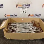 LOTE 110 - 01 LOTE COM VÁRIOS ESTICADORES PARA CABO DO AÇO. (NO ESTADO) ATENÇÃO! FAZER A VISITAÇÃO ANTES DE ARREMATAR, NÃO SABEMOS SE FUNCIONA. LEILÃO NÃO TEM GARANTIA E NEM DEVOLUÇÃO, SUJEITO A POSSÍVEIS AVARIAS VISÍVEIS/OCULTAS E/OU AUSÊNCIA DE COMPONENTES.