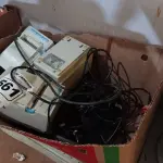 LOTE 561 - 03 IMPRESSORAS DE CUPOM E VÁRIAS FONTES MARCAS E MODELOS DIVERSOS. (NO ESTADO) ATENÇÃO! FAZER A VISITAÇÃO ANTES DE ARREMATAR, NÃO SABEMOS SE FUNCIONA. LEILÃO NÃO TEM GARANTIA E NEM DEVOLUÇÃO, SUJEITO A POSSÍVEIS AVARIAS VISÍVEIS/OCULTAS E/OU AUSÊNCIA DE COMPONENTES.
