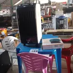LOTE 449 - 01 MESINHA INFANTIL COM 03 CADEIRAS, 01 ROTEADOR E 01 CLIMATIZADOR. (NO ESTADO) ATENÇÃO! FAZER A VISITAÇÃO ANTES DE ARREMATAR, NÃO SABEMOS SE FUNCIONA. LEILÃO NÃO TEM GARANTIA E NEM DEVOLUÇÃO, SUJEITO A POSSÍVEIS AVARIAS VISÍVEIS/OCULTAS E/OU AUSÊNCIA DE COMPONENTES.