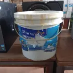 LOTE 472 - 01 BALDE DE MASSA ACRÍLICA STAR VINIL TOK PVA 16L. (NO ESTADO) ATENÇÃO! FAZER A VISITAÇÃO ANTES DE ARREMATAR, NÃO SABEMOS SE FUNCIONA. LEILÃO NÃO TEM GARANTIA E NEM DEVOLUÇÃO, SUJEITO A POSSÍVEIS AVARIAS VISÍVEIS/OCULTAS E/OU AUSÊNCIA DE COMPONENTES.