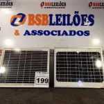 LOTE 199 - 02 PAINÉIS SOLARES 18V 10W.  (NO ESTADO) ATENÇÃO! FAZER A VISITAÇÃO ANTES DE ARREMATAR, NÃO SABEMOS SE FUNCIONA. LEILÃO NÃO TEM GARANTIA E NEM DEVOLUÇÃO, SUJEITO A POSSÍVEIS AVARIAS VISÍVEIS/OCULTAS E/OU AUSÊNCIA DE COMPONENTES.