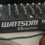 LOTE 469 - 01 MESA DE SOM MARCA WATTSOM MODLO:MXS 8 CANAIS. (NO ESTADO) ATENÇÃO! FAZER A VISITAÇÃO ANTES DE ARREMATAR, NÃO SABEMOS SE FUNCIONA. LEILÃO NÃO TEM GARANTIA E NEM DEVOLUÇÃO, SUJEITO A POSSÍVEIS AVARIAS VISÍVEIS/OCULTAS E/OU AUSÊNCIA DE COMPONENTES.