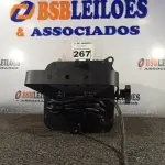 LOTE 267 - 01 LUMINÁRIA PARA ESTÚDIO LINE UP. (NO ESTADO) ATENÇÃO! FAZER A VISITAÇÃO ANTES DE ARREMATAR, NÃO SABEMOS SE FUNCIONA. LEILÃO NÃO TEM GARANTIA E NEM DEVOLUÇÃO, SUJEITO A POSSÍVEIS AVARIAS VISÍVEIS/OCULTAS E/OU AUSÊNCIA DE COMPONENTES.