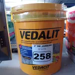 LOTE 258 - 01 BALDE DE VEDACIT, ADITIVO IMPERMEABILIZANTE PARA CONCRETOS E ARGAMASSAS 18L. (NO ESTADO) ATENÇÃO! FAZER A VISITAÇÃO ANTES DE ARREMATAR, NÃO SABEMOS SE FUNCIONA. LEILÃO NÃO TEM GARANTIA E NEM DEVOLUÇÃO, SUJEITO A POSSÍVEIS AVARIAS VISÍVEIS/OCULTAS E/OU AUSÊNCIA DE COMPONENTES.