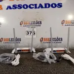 LOTE 376 - 02 ROTEADORES TP-LINK COM CABO E FONTE. (NO ESTADO) ATENÇÃO! FAZER A VISITAÇÃO ANTES DE ARREMATAR, NÃO SABEMOS SE FUNCIONA. LEILÃO NÃO TEM GARANTIA E NEM DEVOLUÇÃO, SUJEITO A POSSÍVEIS AVARIAS VISÍVEIS/OCULTAS E/OU AUSÊNCIA DE COMPONENTES.