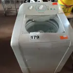 LOTE 179 - 01 MAQUINA DE LAVAR 12KG MARCA ELETROLUX. (NO ESTADO) ATENÇÃO! FAZER A VISITAÇÃO ANTES DE ARREMATAR, NÃO SABEMOS SE FUNCIONA. LEILÃO NÃO TEM GARANTIA E NEM DEVOLUÇÃO, SUJEITO A POSSÍVEIS AVARIAS VISÍVEIS/OCULTAS E/OU AUSÊNCIA DE COMPONENTES.